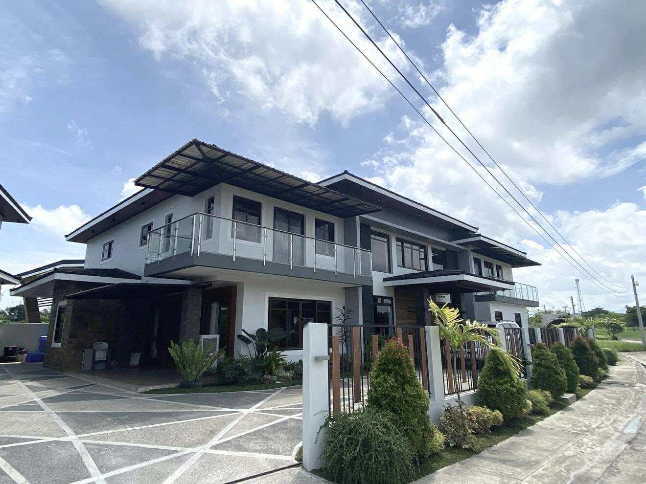 Crown Royale Slide 2