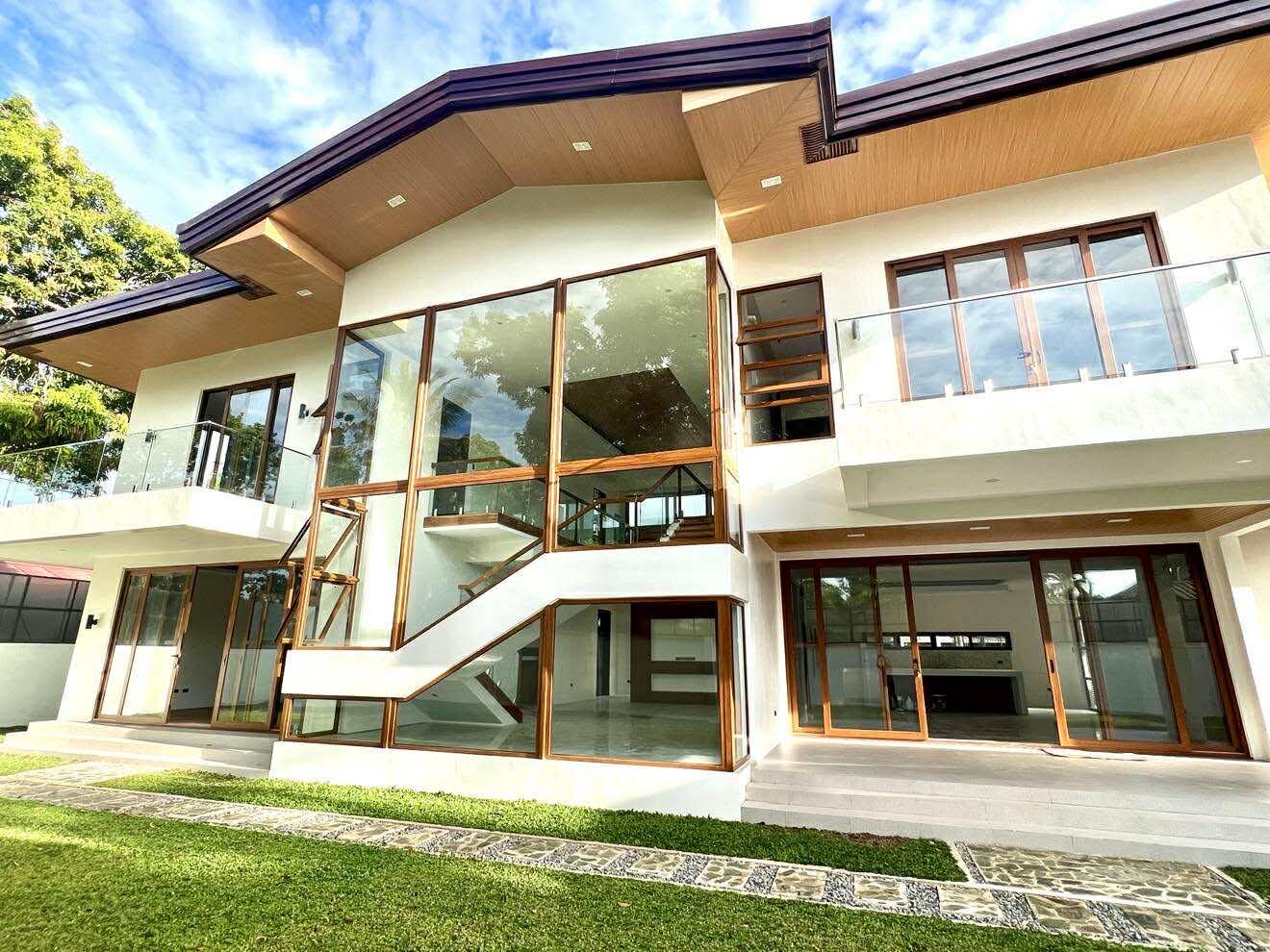 Crown Royale Slide 9